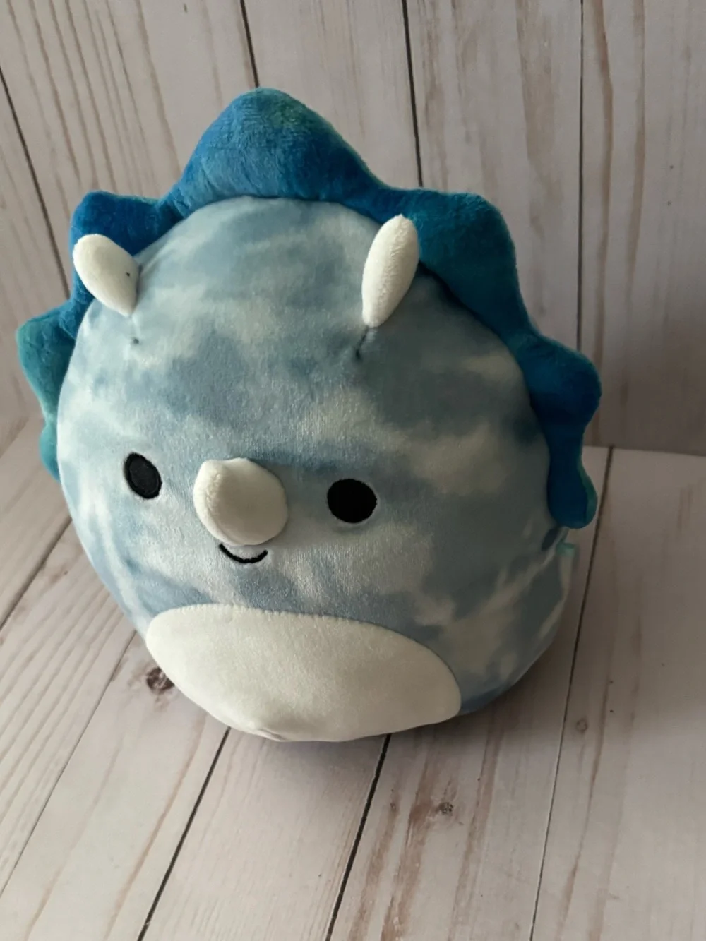 Squishmallow Jerome the Triceratops